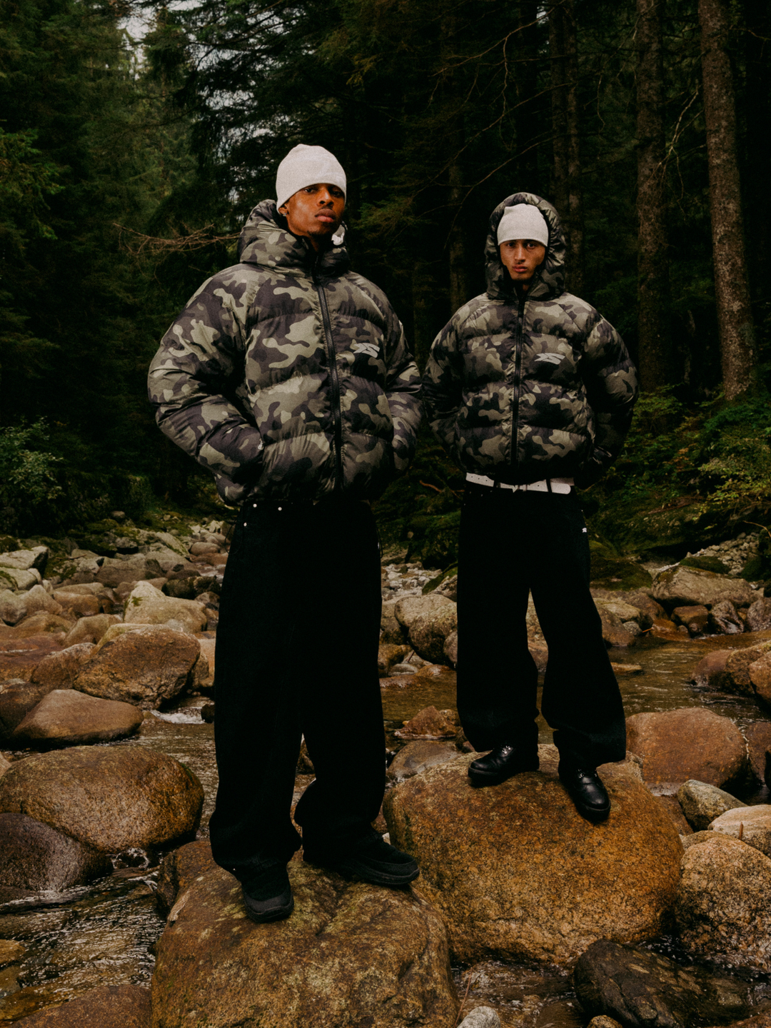 OVER5IZE "DUO" REVERSIBLE PUFFER JACKET CAMO & WHITE
