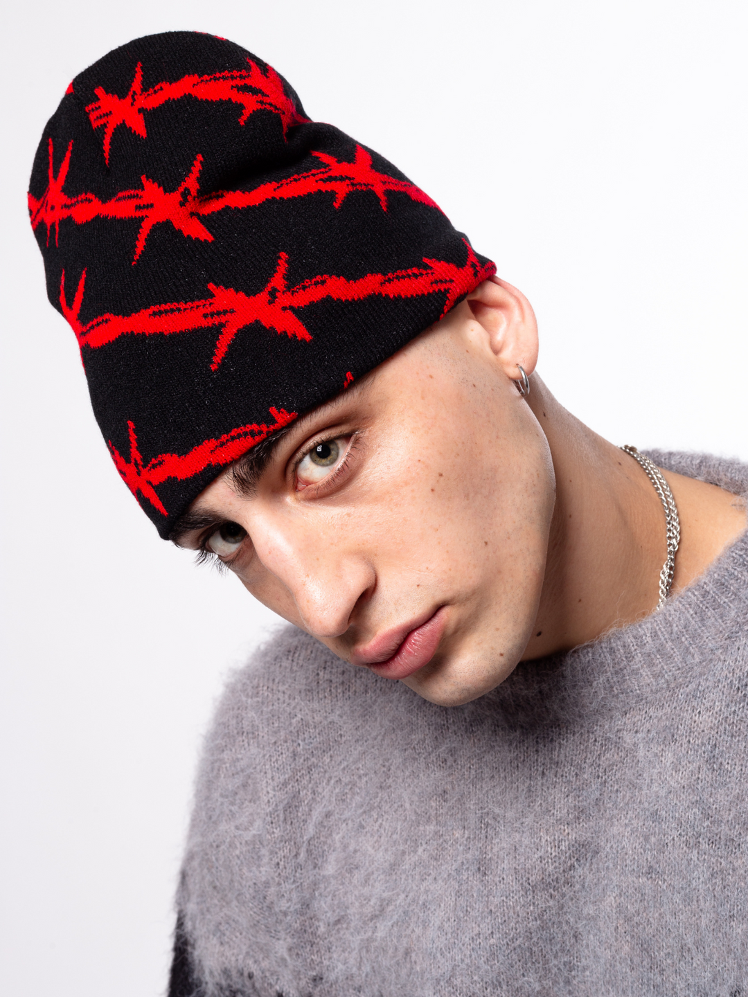 OVER5IZE "bleakness" BEANIE BLACK & RED