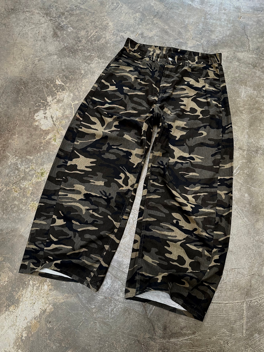 OVER5IZE "moss" CAMO JEANS