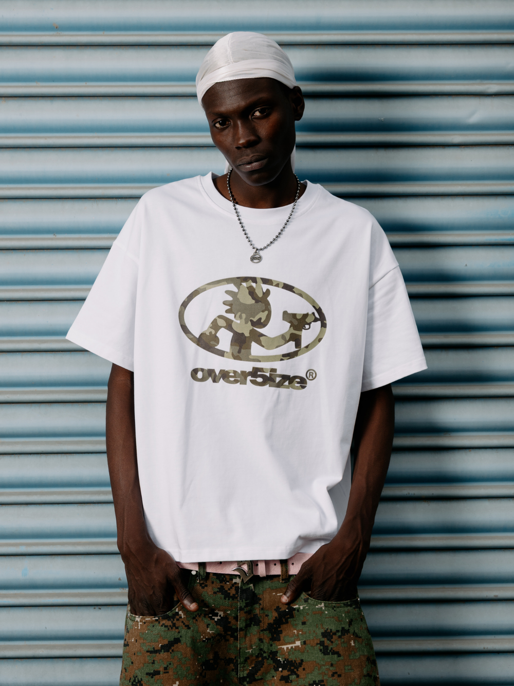 OVER5IZE "step" TEE WHITE