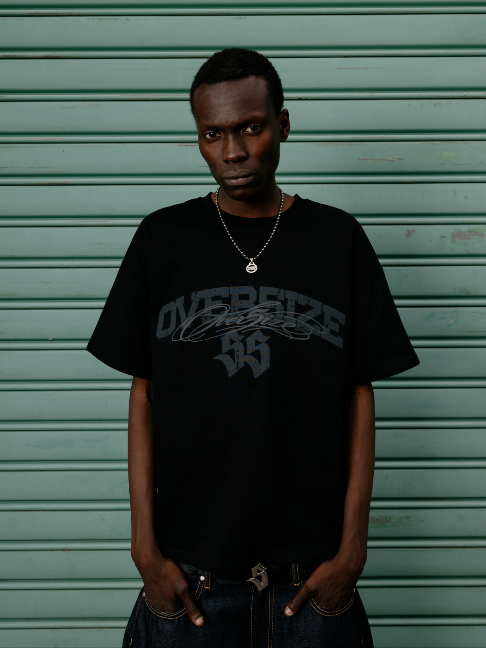 OVER5IZE "essence" TEE BLACK