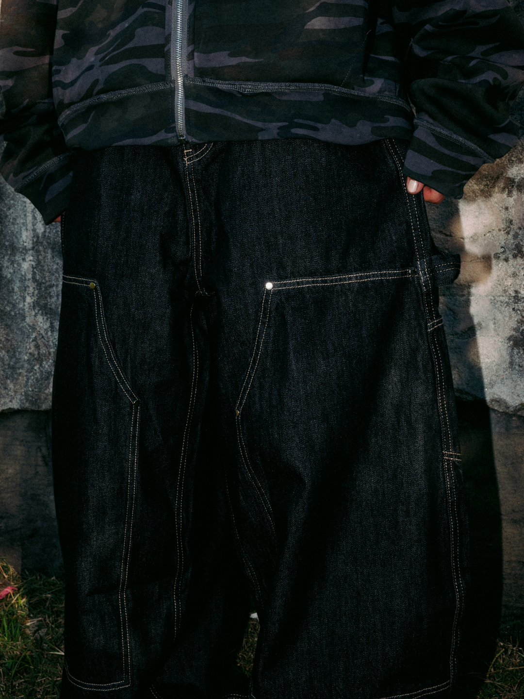 OVER5IZE "concrete" JEANS