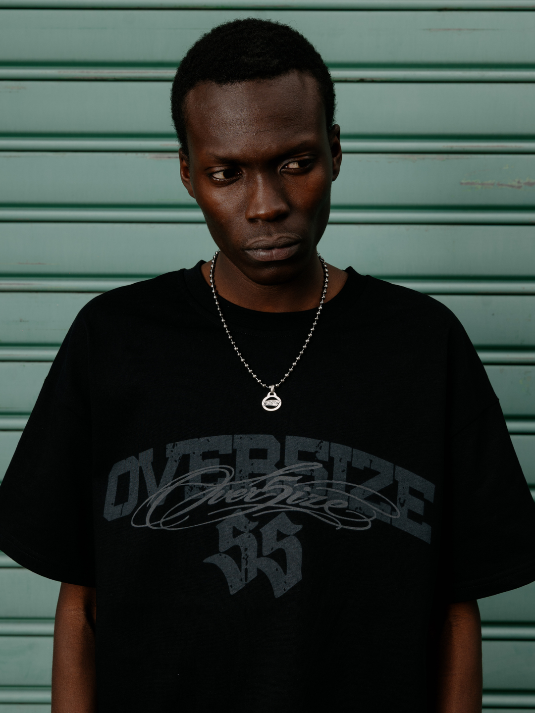 OVER5IZE "essence" TEE BLACK