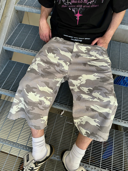 OVER5IZE "guilty" JORTS CAMO