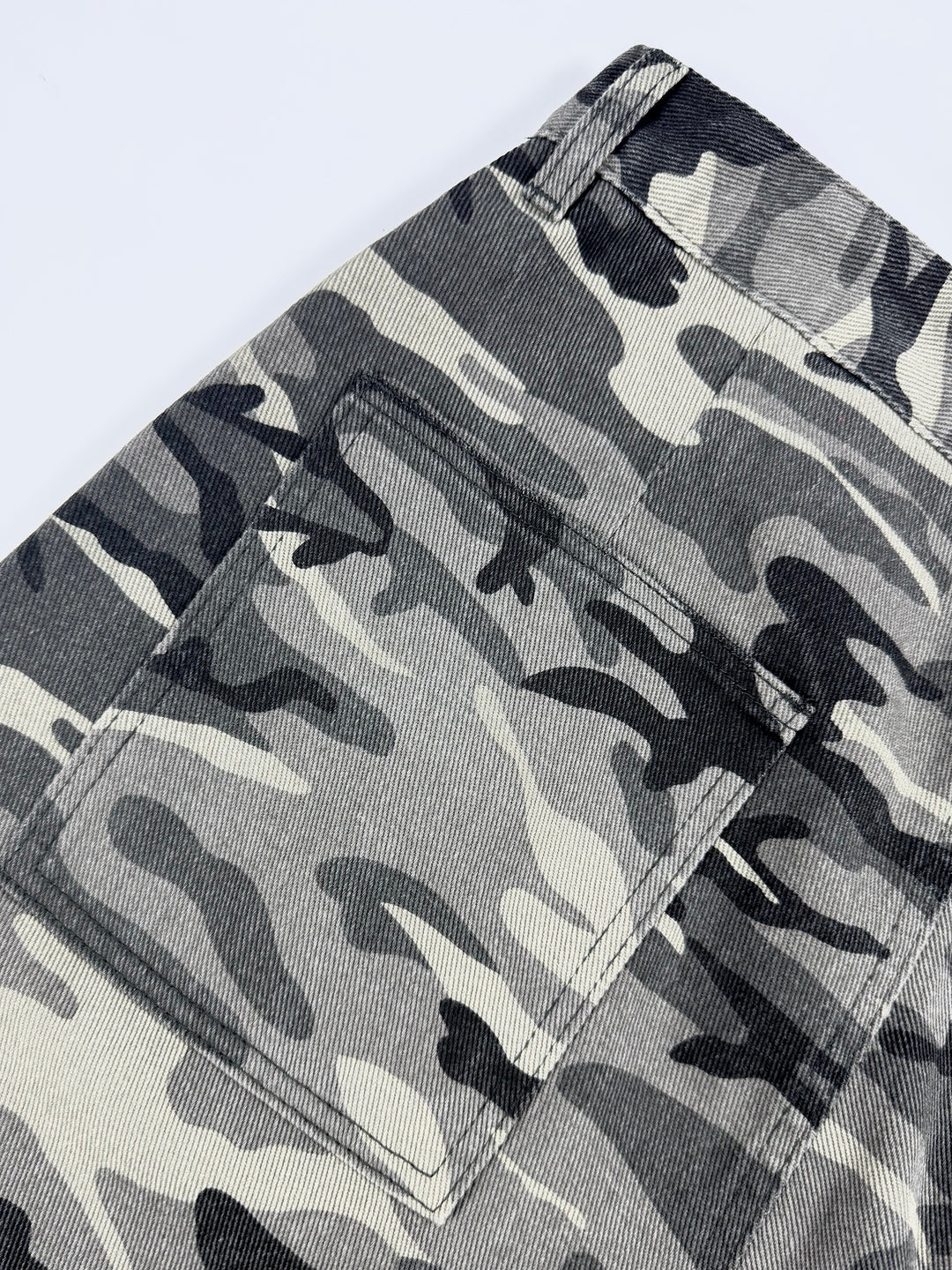 OVER5IZE "timber" CAMO JEANS