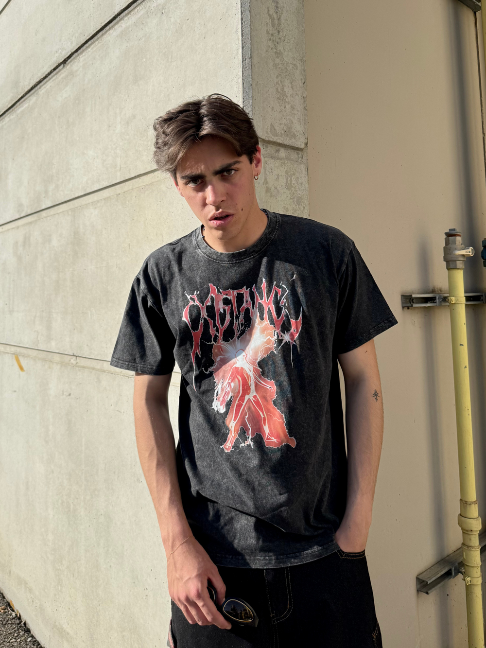 OVER5IZE "blur" TEE