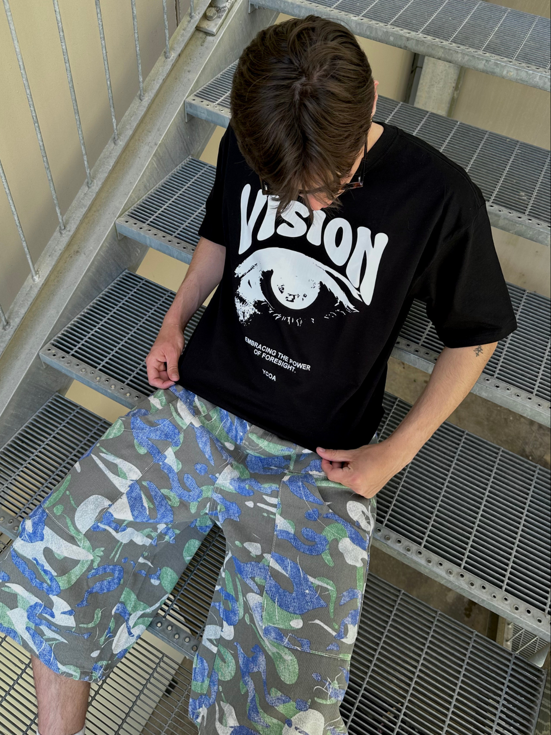 OVER5IZE "vision" TEE BLACK
