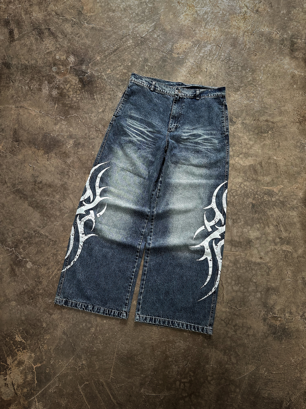 OVER5IZE "haunt" JEANS