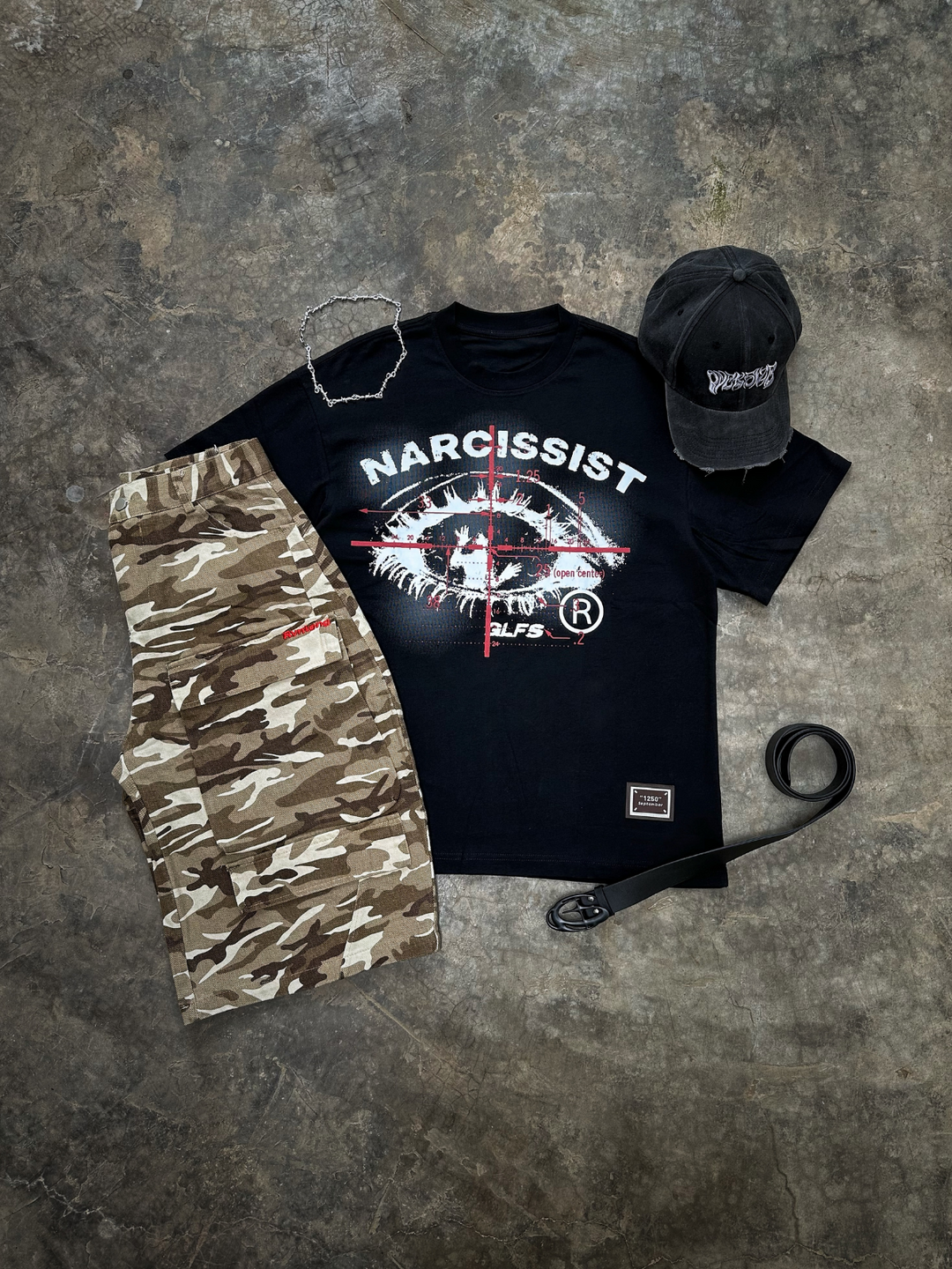 OVER5IZE "narcissist"  HEAVY TEE BLACK