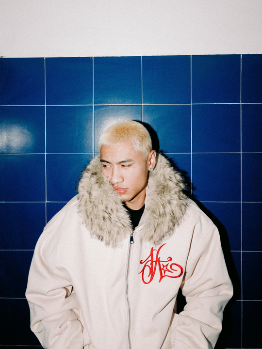 OVER5IZE "evil" FUR JACKET CREAM