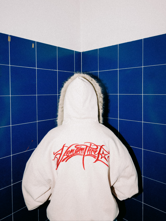 OVER5IZE "evil" FUR JACKET CREAM