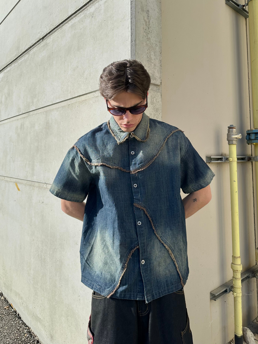 OVER5IZE "flicker" SHIRT