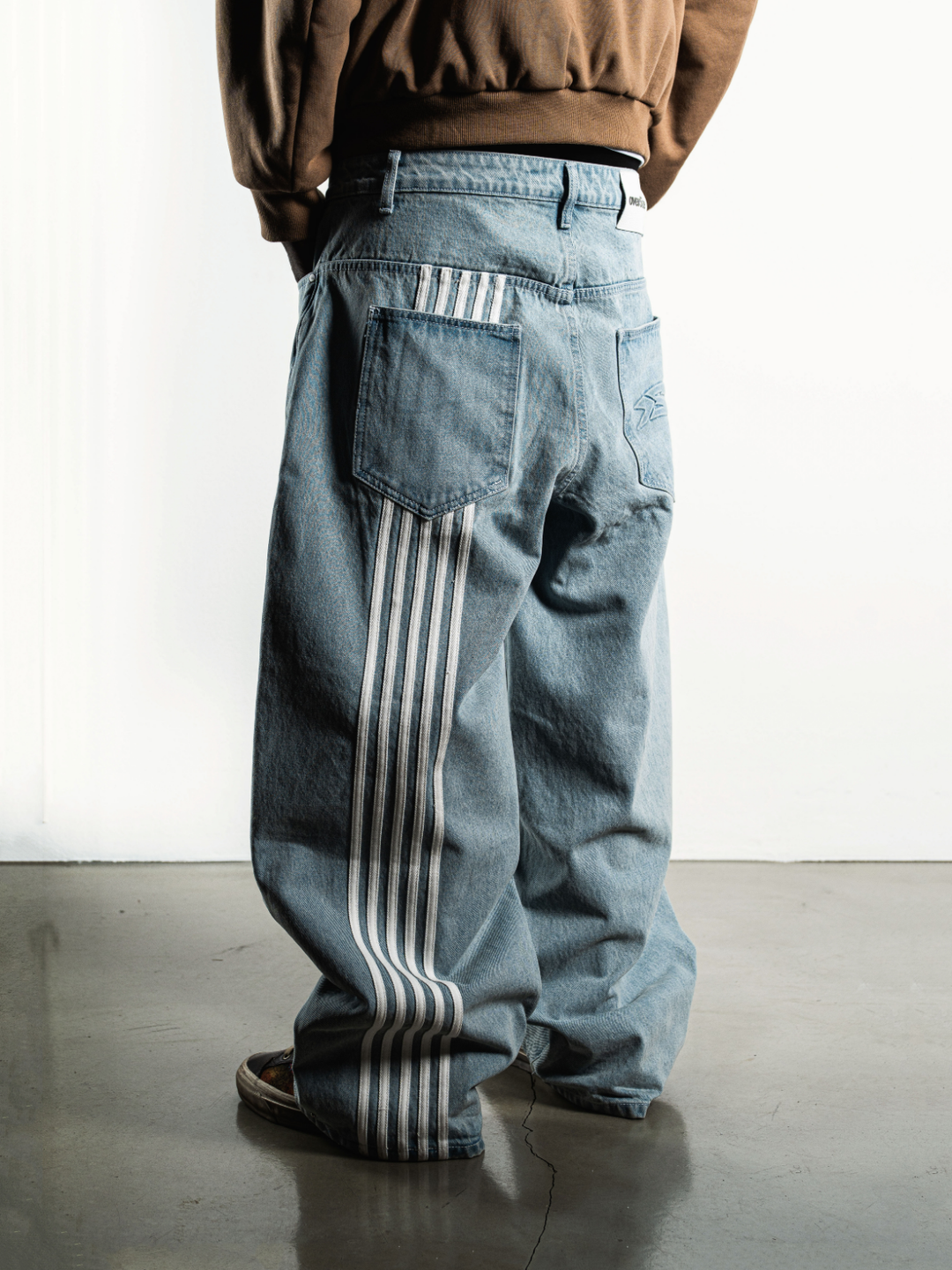 OVER5IZE “stripy” DUAL FIT JEANS LIGHT BLUE