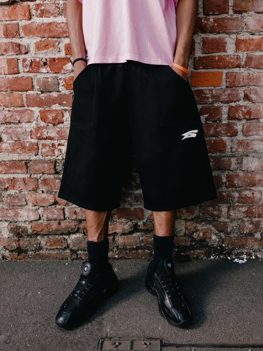OVER5IZE "rookie" REVERSIBLE JORTS BLACK