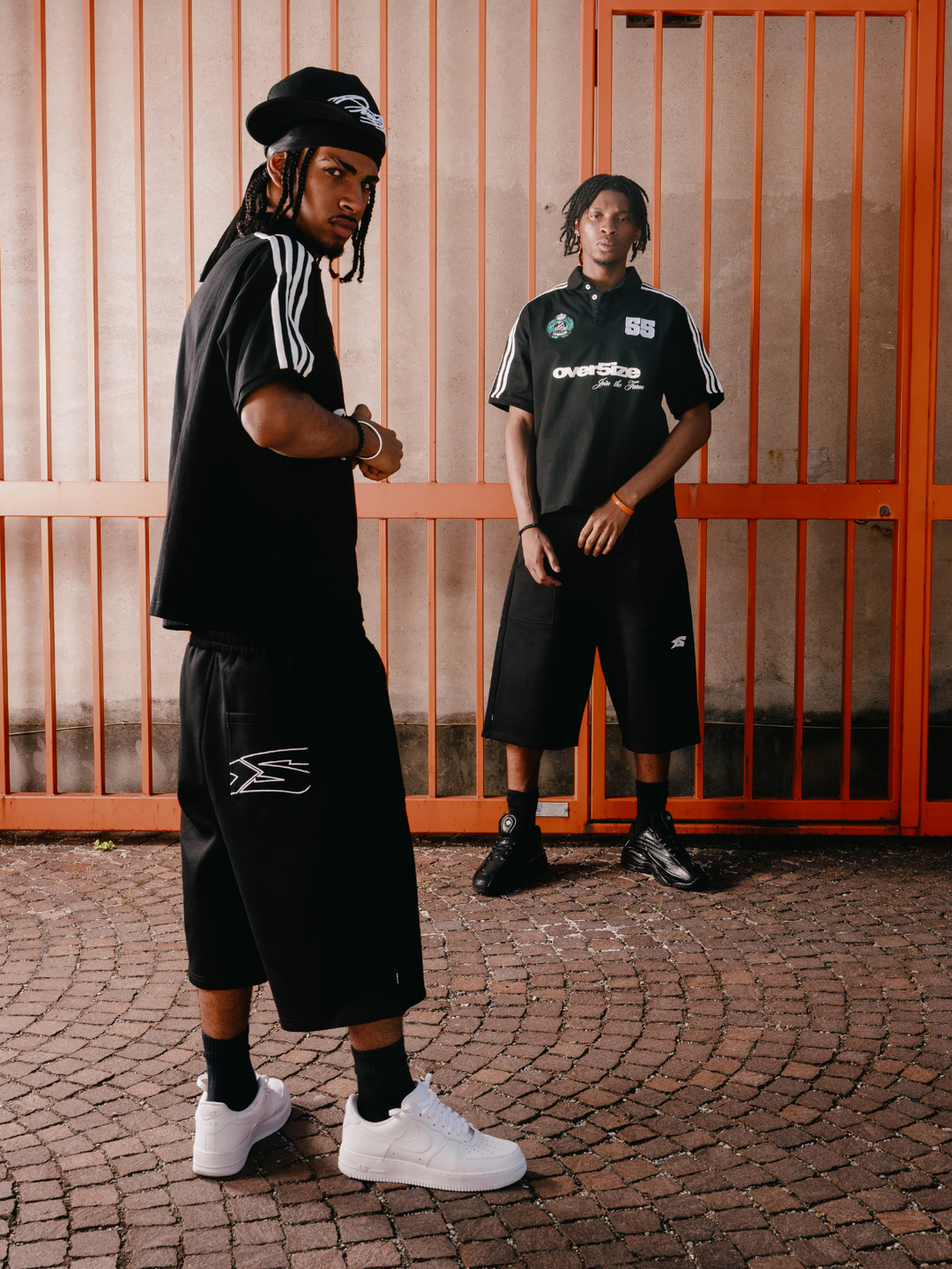 OVER5IZE "slyth" POLO BLACK