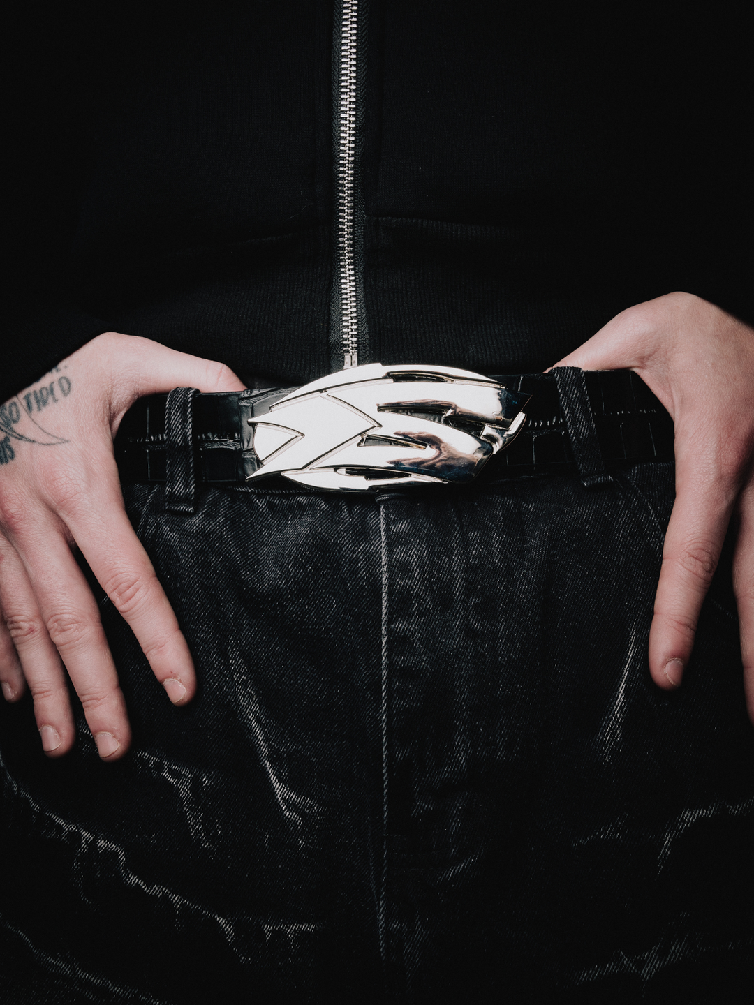 OVER5IZE "signature" BELT BLACK