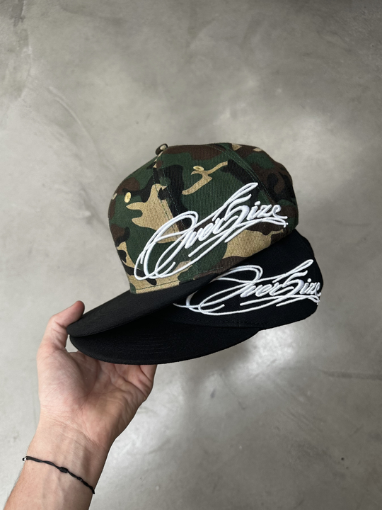 OVER5IZE "statement" SNAPBACK CAP CAMO
