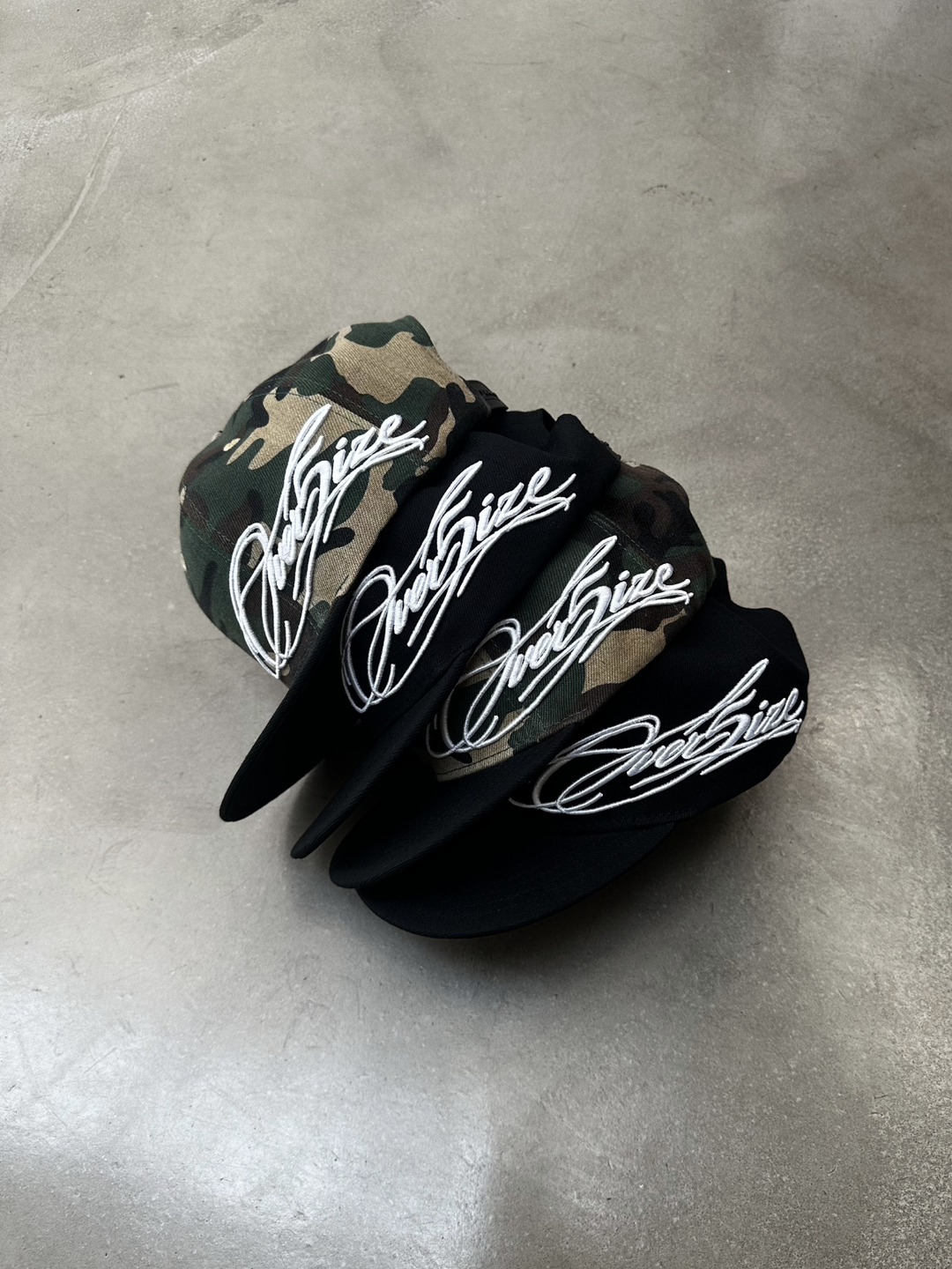 OVER5IZE "statement" SNAPBACK CAP CAMO