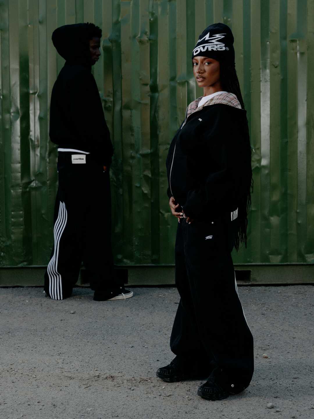 OVER5IZE “forever” REVERSIBLE JACKET BLACK