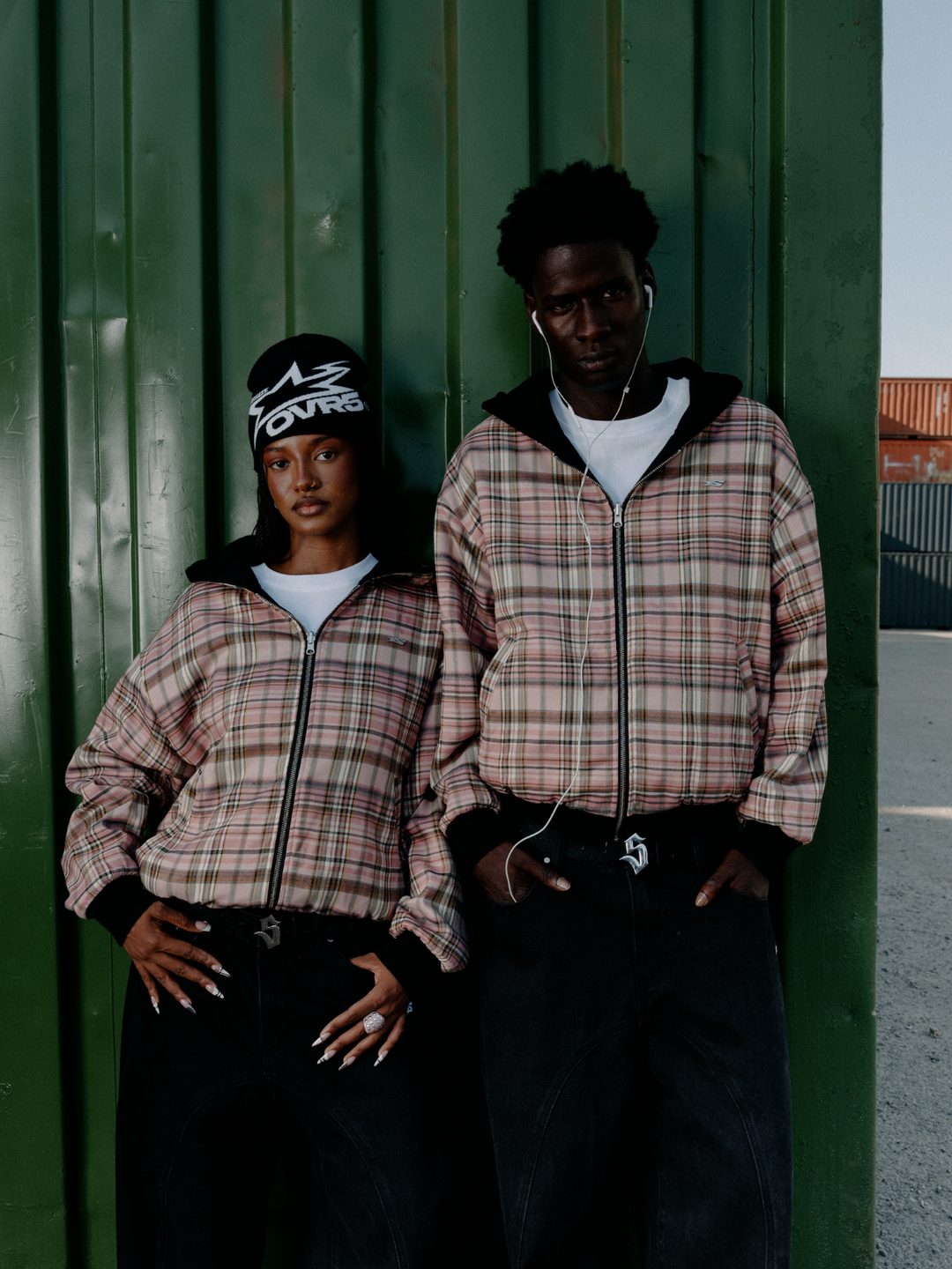 OVER5IZE “forever” REVERSIBLE JACKET BLACK
