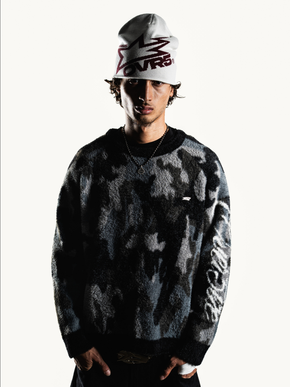OVER5IZE “wildy” MOHAIR SWEATER CAMO BLACK