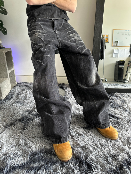 OVER5IZE "whisper" JEANS BLACK