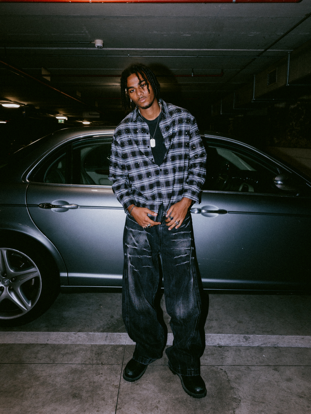 OVER5IZE "whisper" JEANS BLACK