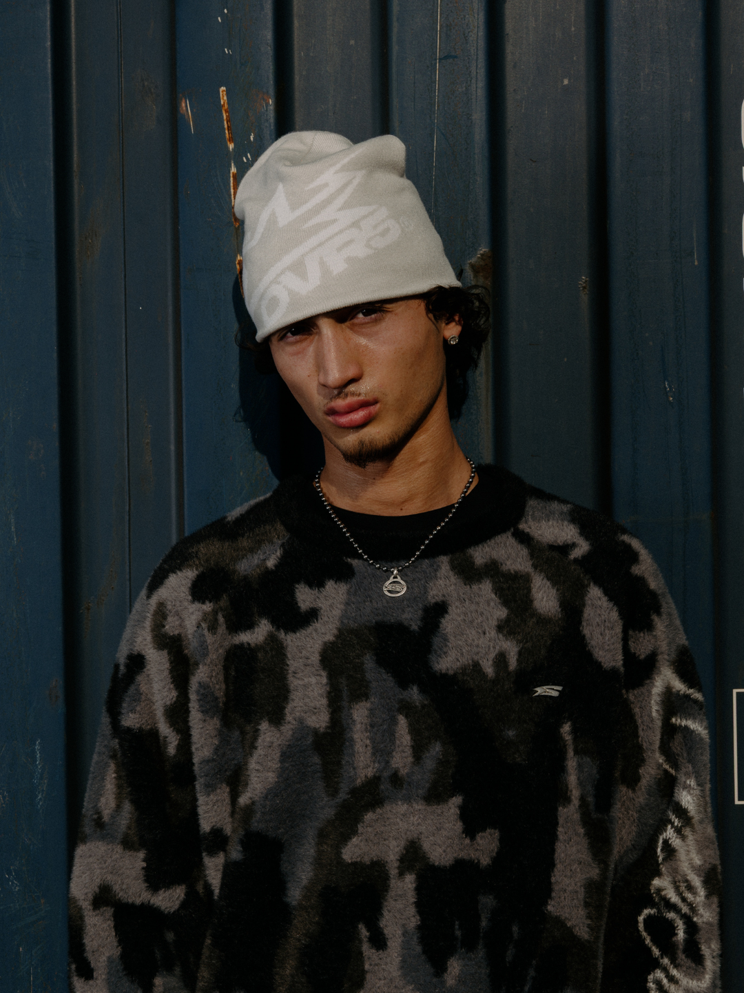 OVER5IZE "star" BEANIE GREY & WHITE