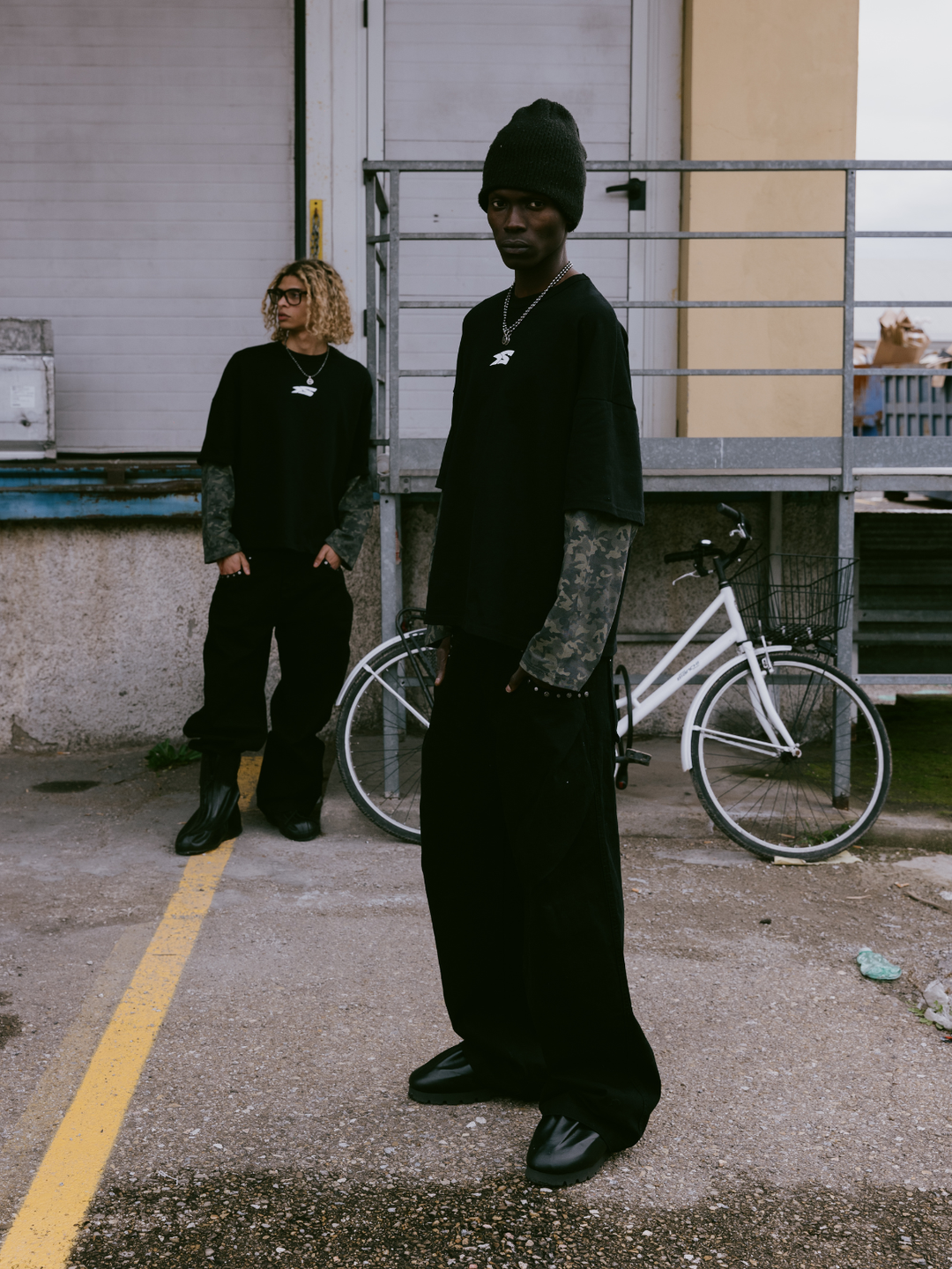 OVER5IZE "unity" JEANS BLACK