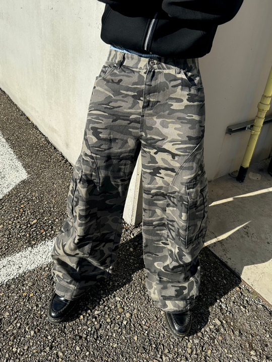 OVER5IZE "timber" CAMO JEANS