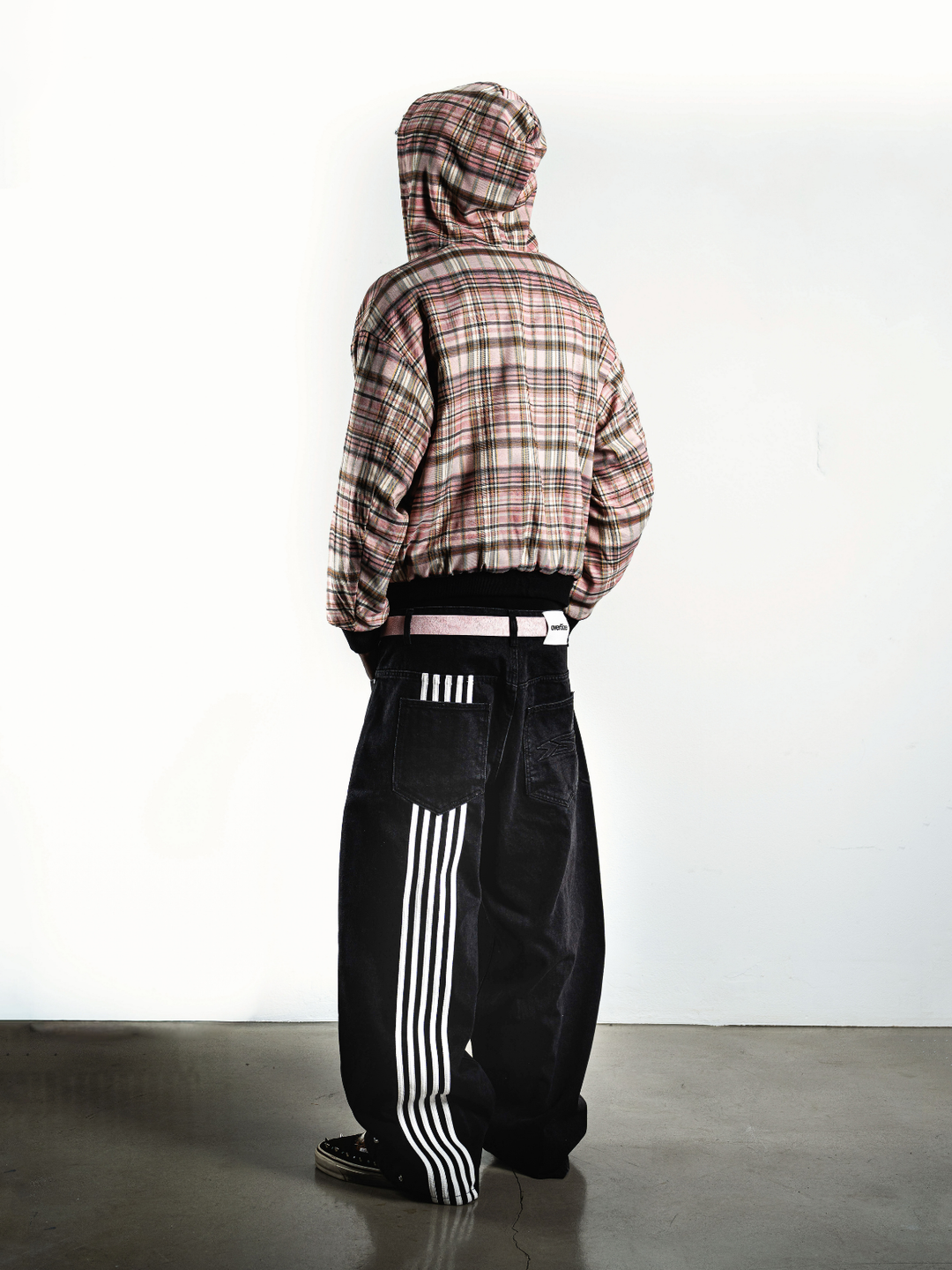 OVER5IZE “stripy” DUAL FIT JEANS BLACK