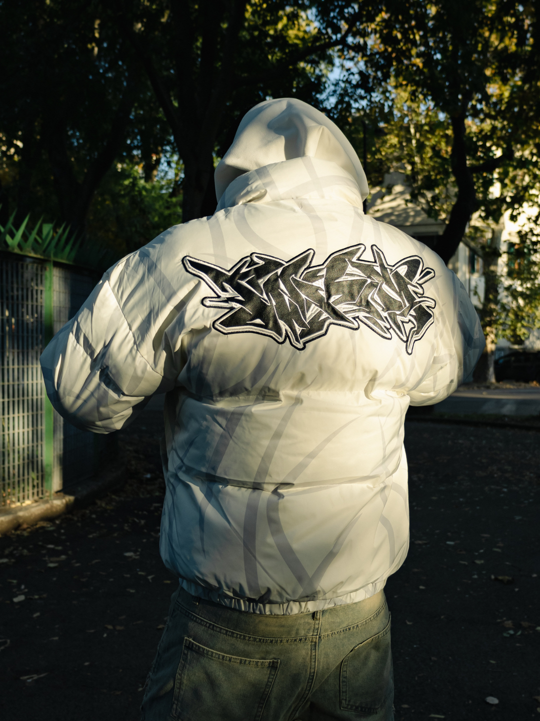 OVER5IZE "fallen" PUFFER JACKET WHITE