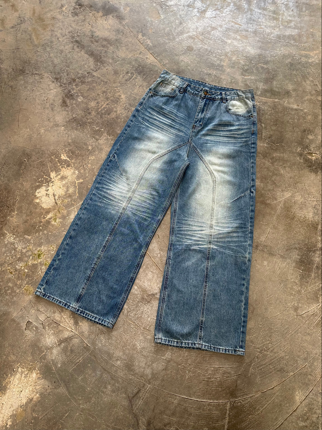OVER5IZE "fume" JEANS