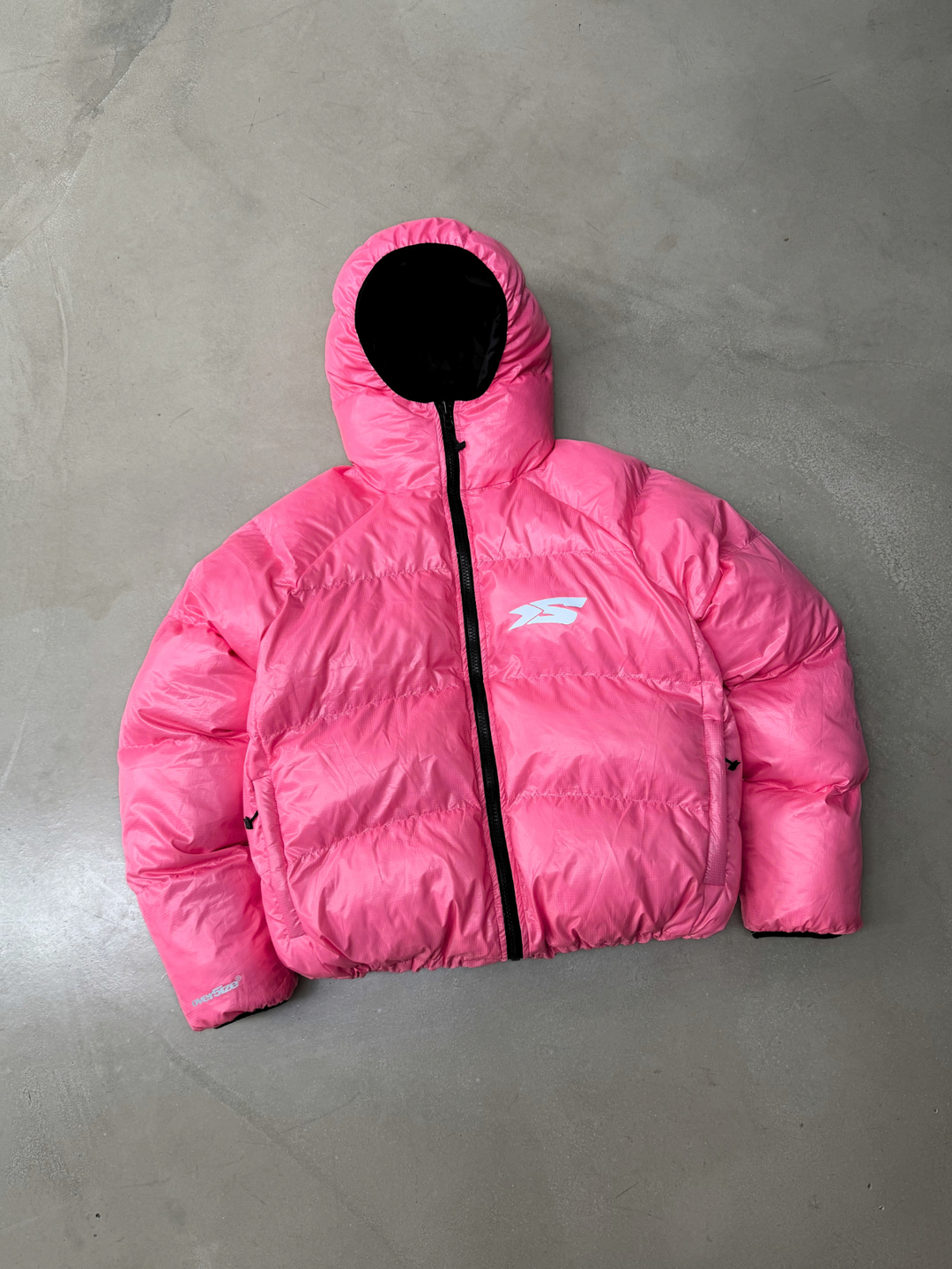 OVER5IZE "DUO" REVERSIBLE PUFFER JACKET BLACK & PINK