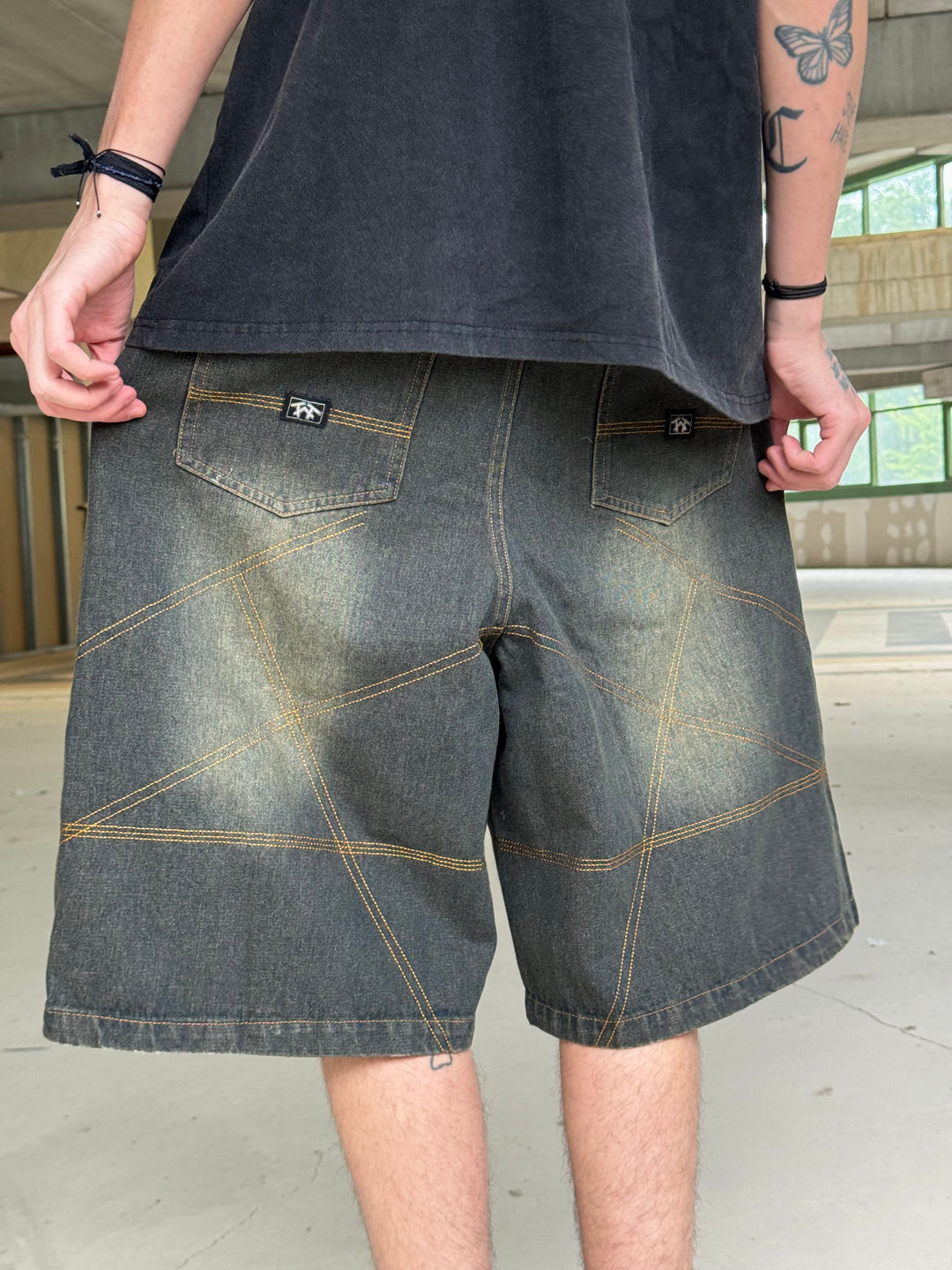 OVER5IZE "cherophobia" JORTS BROWN