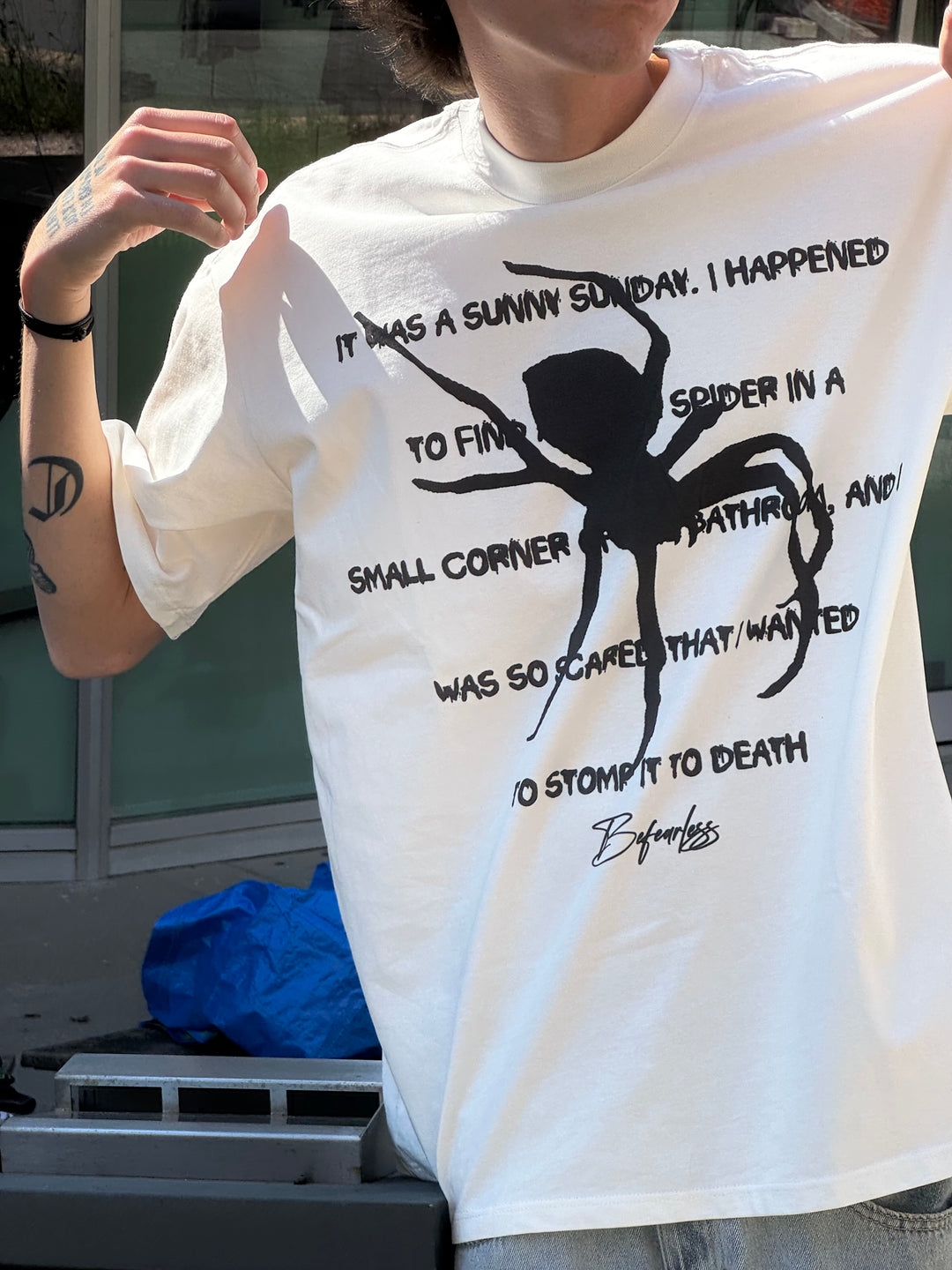 OVER5IZE "arachnophobia" TEE