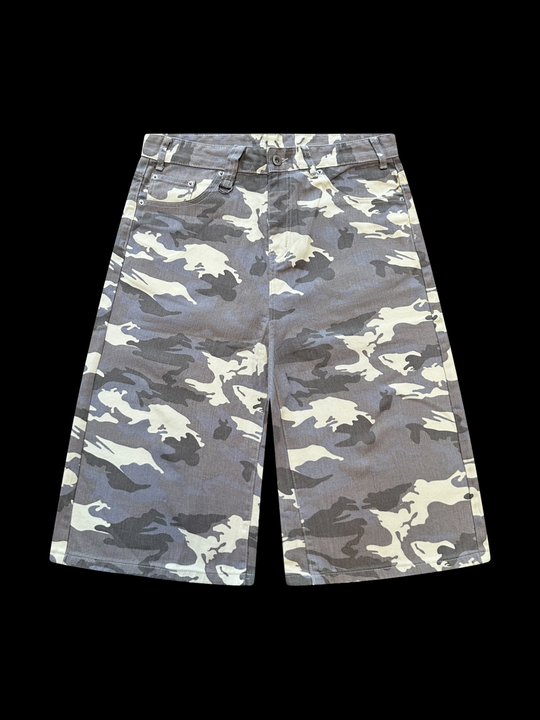 OVER5IZE "guilty" JORTS CAMO