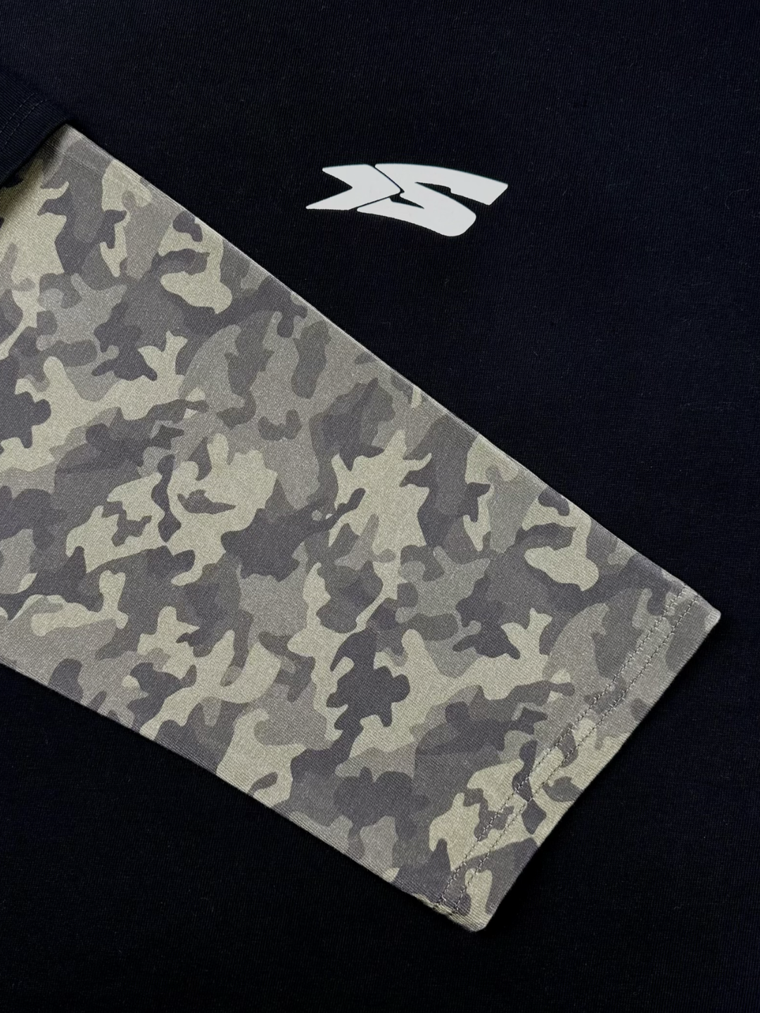 OVER5IZE "Fifty5" LONGSLEEVE BLACK & CAMO